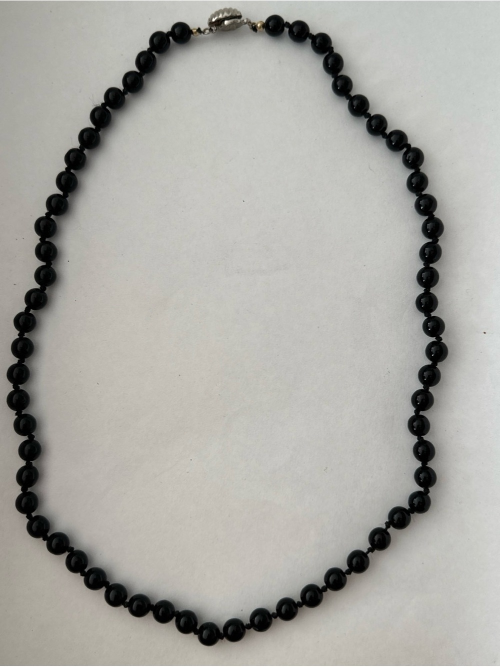 VINTAGE LES BERNARD BEADED KNOTTED NECKLACE
